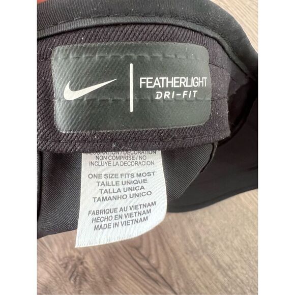 Nike Hat Cap Strap Back Black Featherlight Dri Fit Running Golfing Swoosh Womens - Picture 7 of 7
